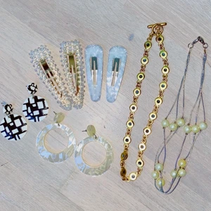 Olika smycken - Olika smycken för olika pris, skriv i chatt för att ta reda på vad för pris som gäller det smycke du är intresserad av 🦋