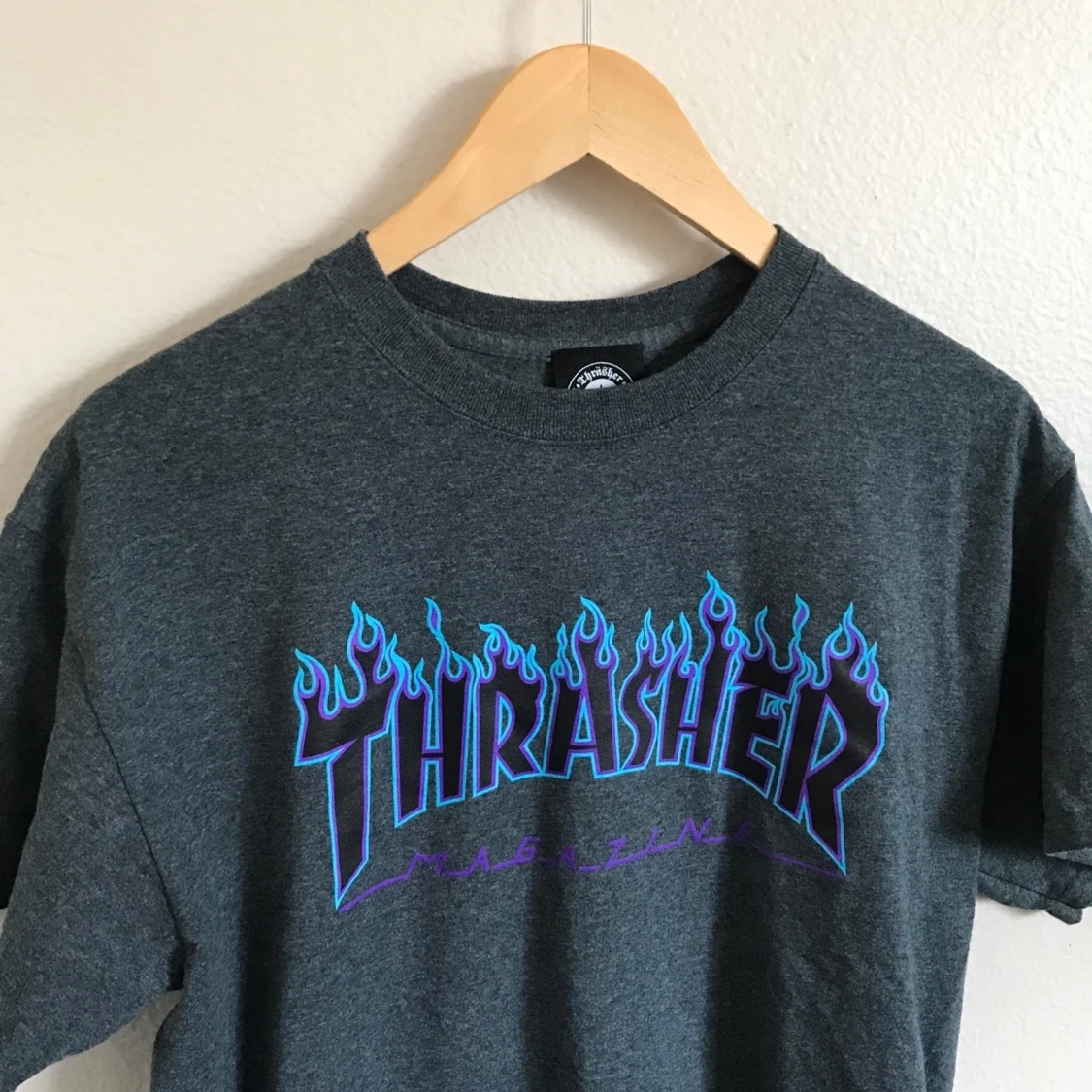 grå Trasher t-shirt