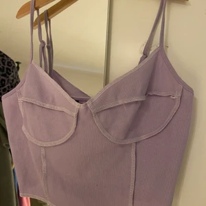 Linne från SHEIN  - Helt nytt, för stort för mig som vanligtvis använder xs. Detta var i storlek s.