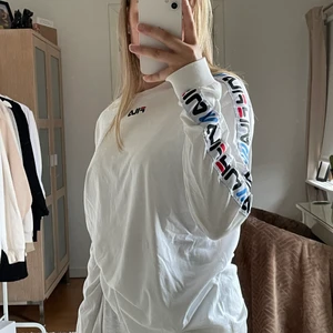 Tröja - Oversized Fila tröja, jätte fin men kommer ej till användning.