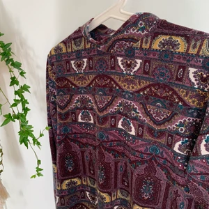 Tröja - Tröja som är köp Second Hand i Amsterdam🌞