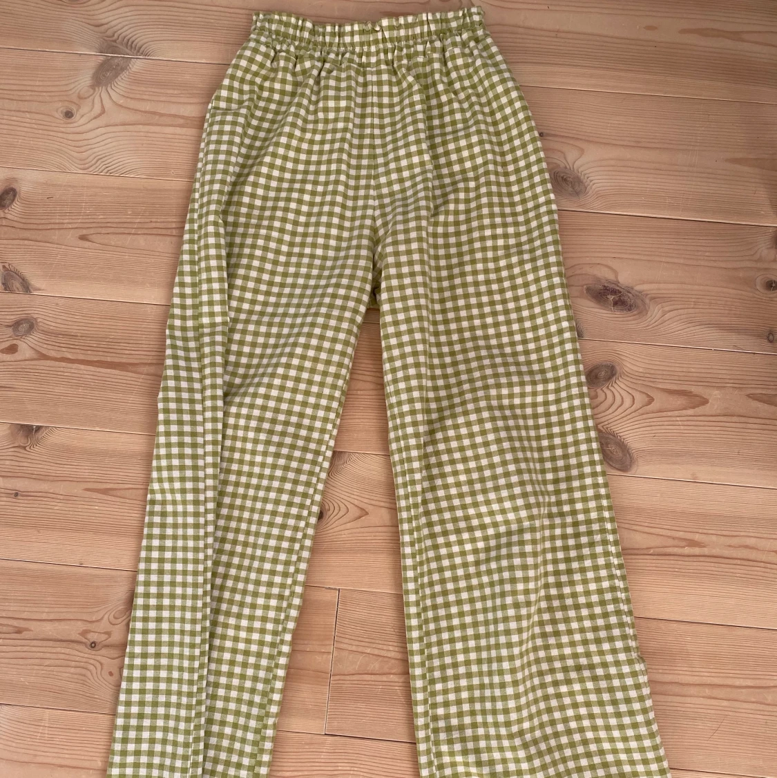 Grön-rutiga byxor - 90