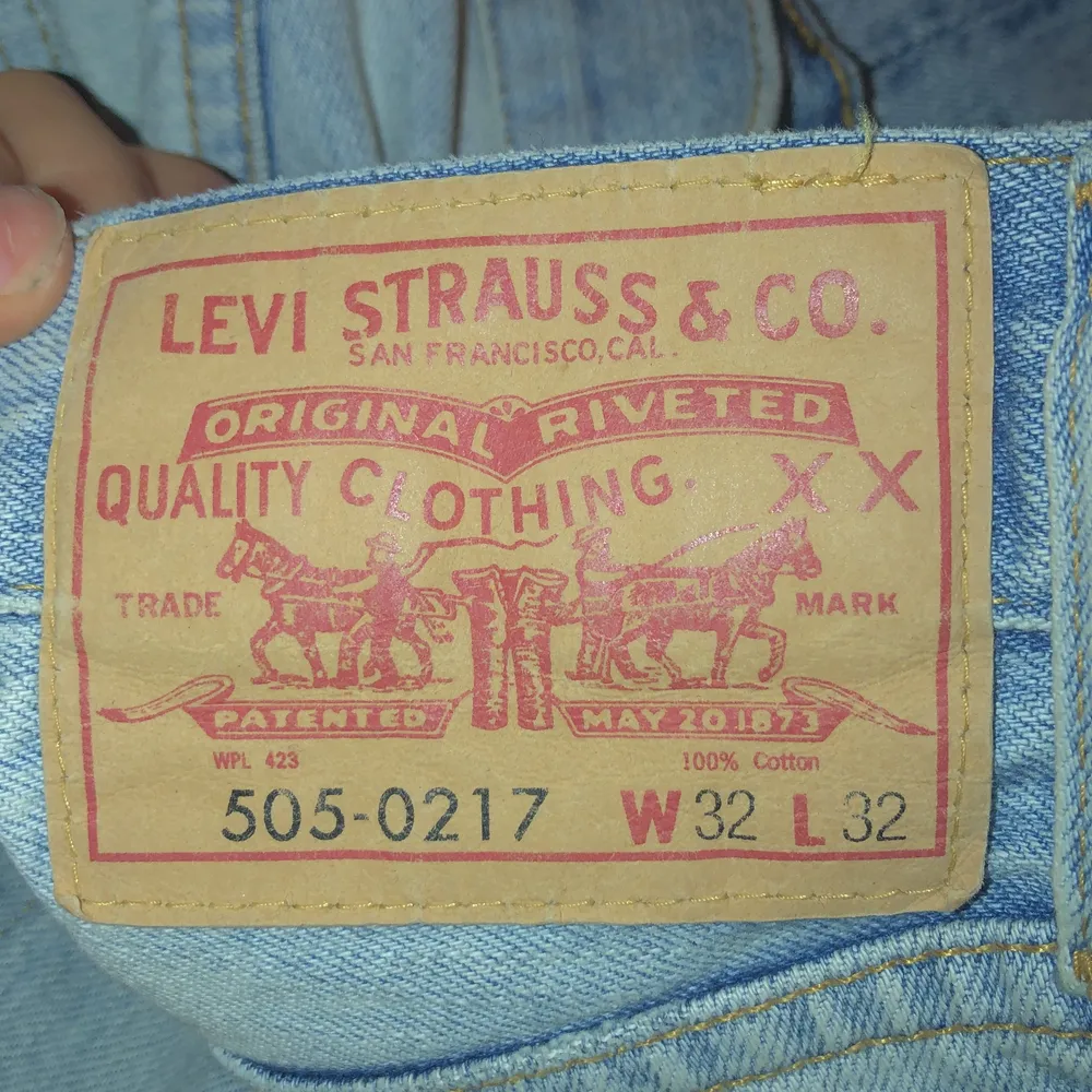 svin snygga levis jeanse, modell 505-0217. . Jeans & Byxor.