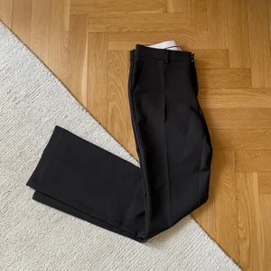 Kostymbyxor  - Kostymbyxor i bra skick✨ frakt inräknat i priset