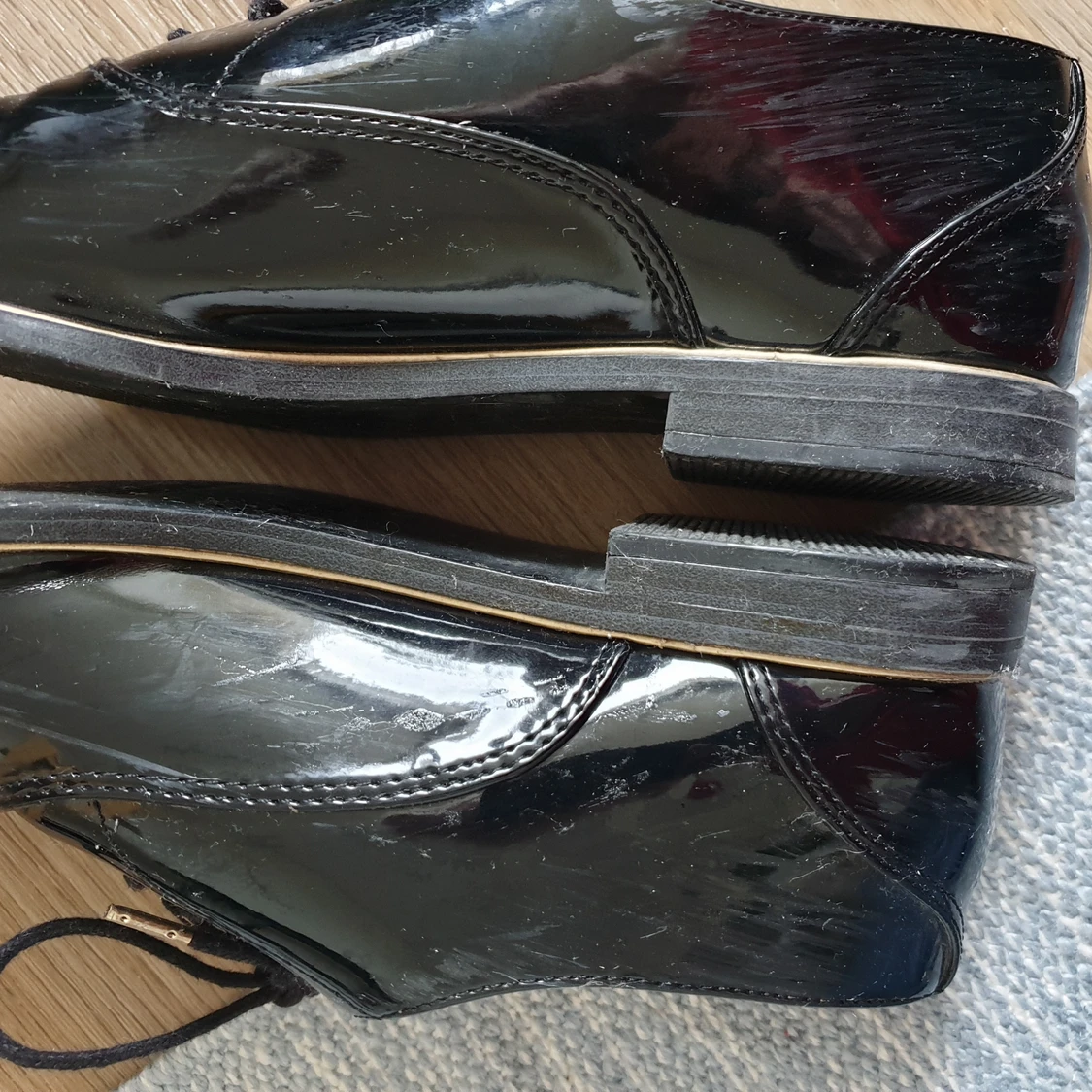 Lackerade skor Hm - 91