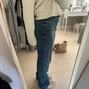 Jeans  - Nästan helt oanvända jeans från zara 