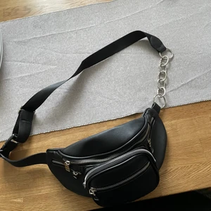 Väska - Väska i jätte fint skick, i skinn. Från vero moda