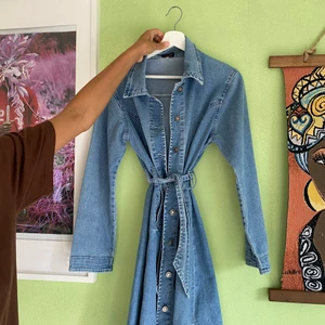 Cowboy Kjole  - Super flot kimono/kjole i denim. Str. S 