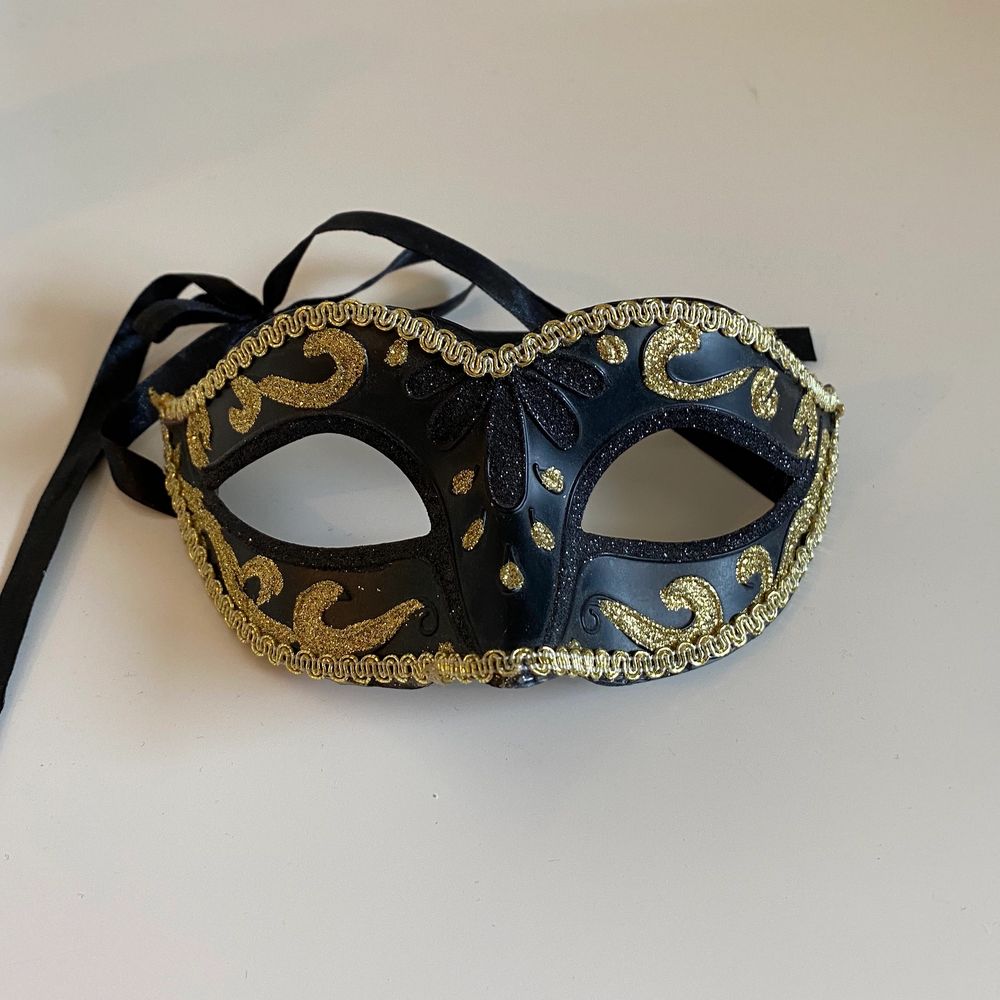 Maskerad-mask - Accessoarer | Plick Second Hand