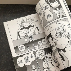 Seraph of the end / vol - 1, 2, 6 & 10 - En kostar 100kr + frakt (kan mötas i gbg)<3 man behöver inte köpa alla(: frakten kmr antagligen höjas med då mer böcker du köper. 