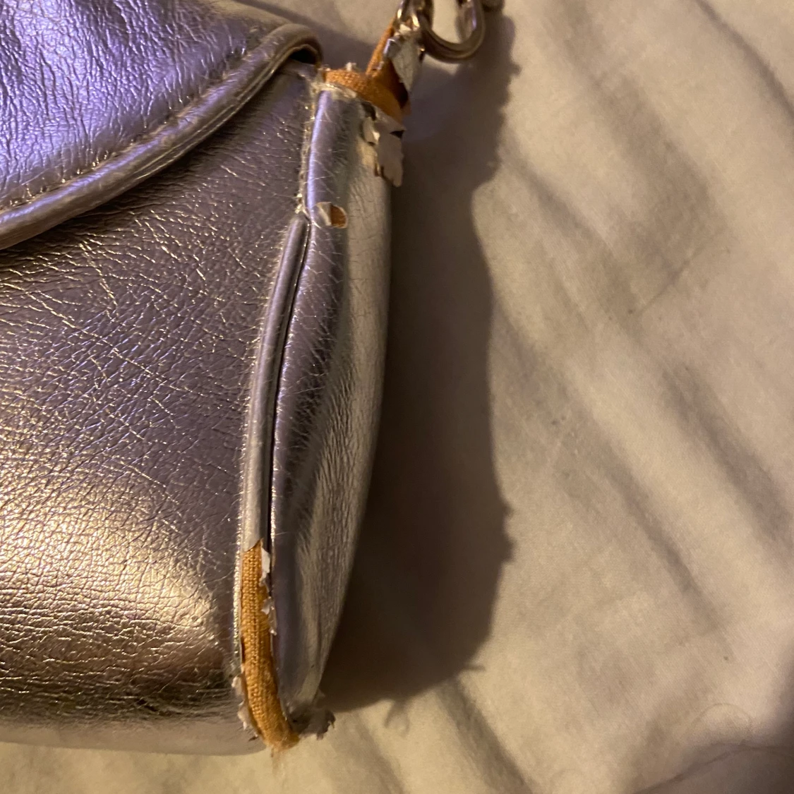 Silvrig väska  - 90