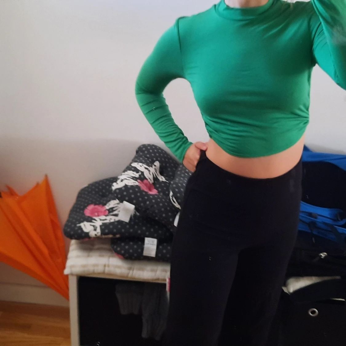 Open back top!!!!!! - 90