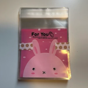 Cellofanpåsar med motiv - Har tre olika designs på cellofanpåsar som jag säljer i 50 pack, så priset gäller för de, inte alla tillsammans <3