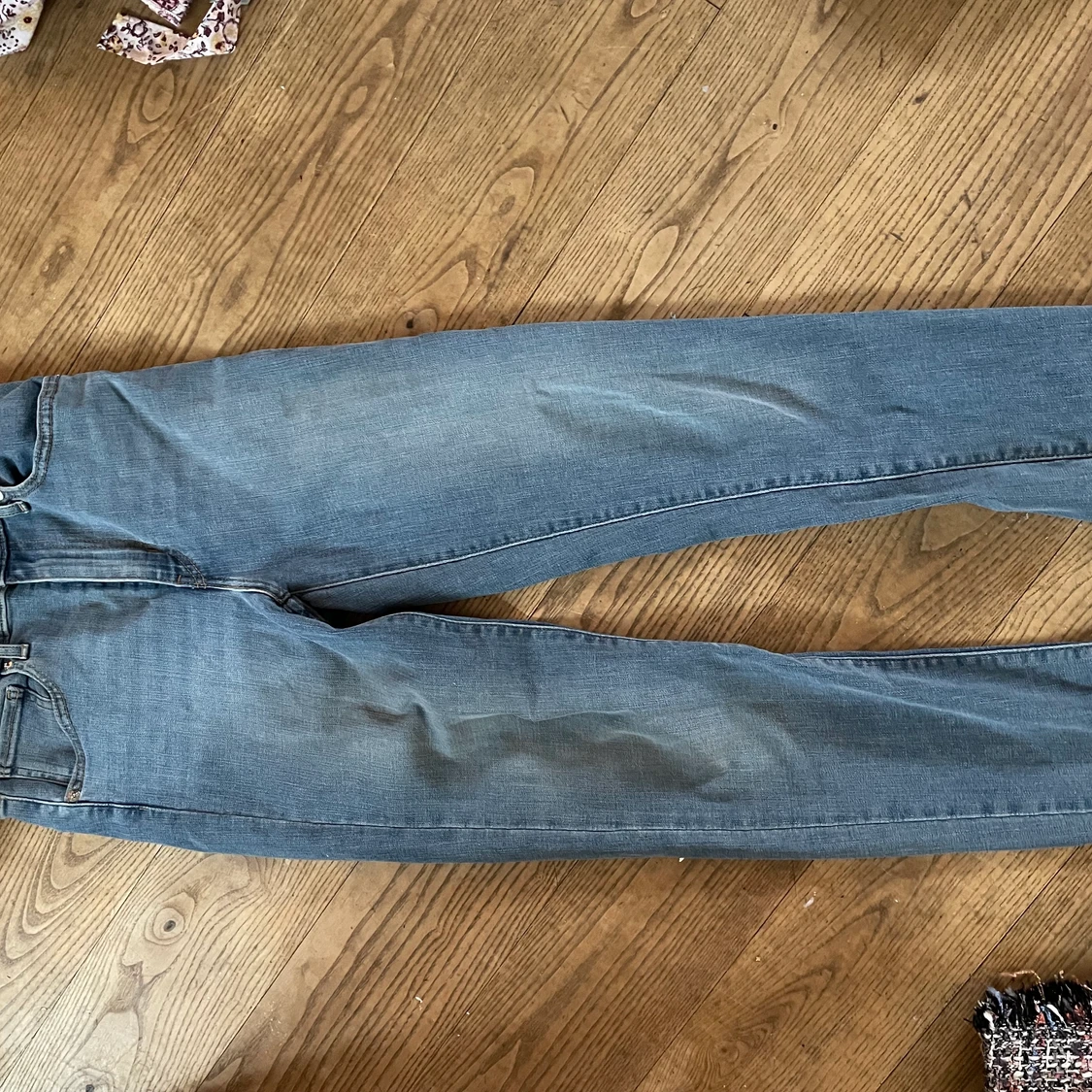 Levi’s slim jeans strl 27