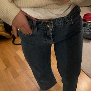 Jeans från Zara som jag vuxit ur 