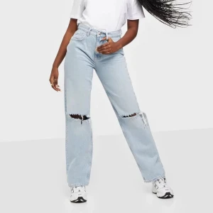 90s High Waist Jeans från Gina Tricot - Köpte fel storlek och har tappat bort kvitton😭.
