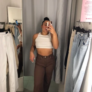 Jeans - Säljer dessa super snygga och bekväma jeans. 