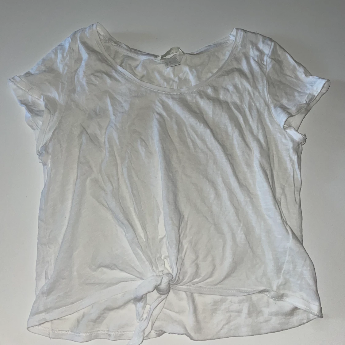 Randigt o gult linne o vit knyt T-shirt - 91