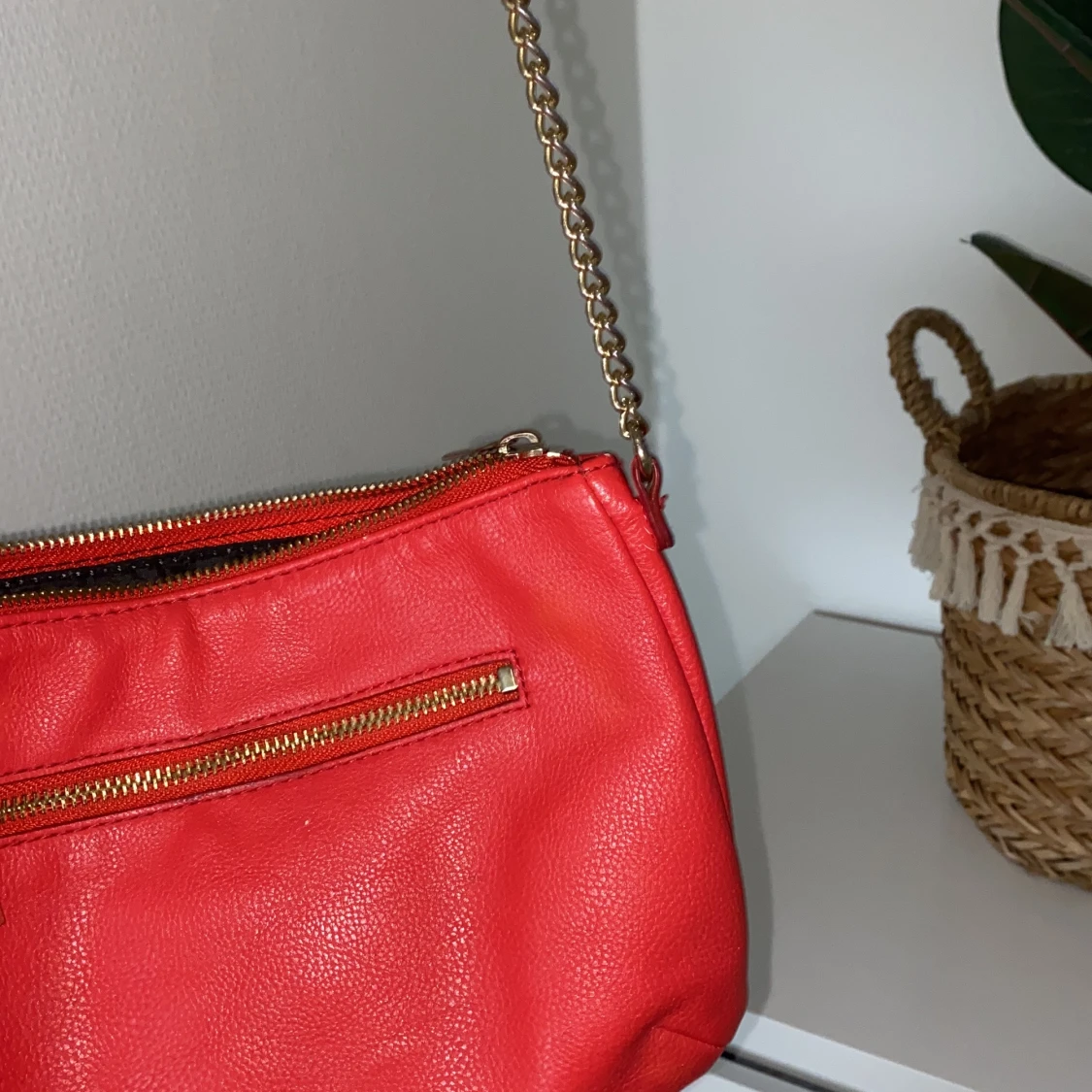 Röd väska - 90