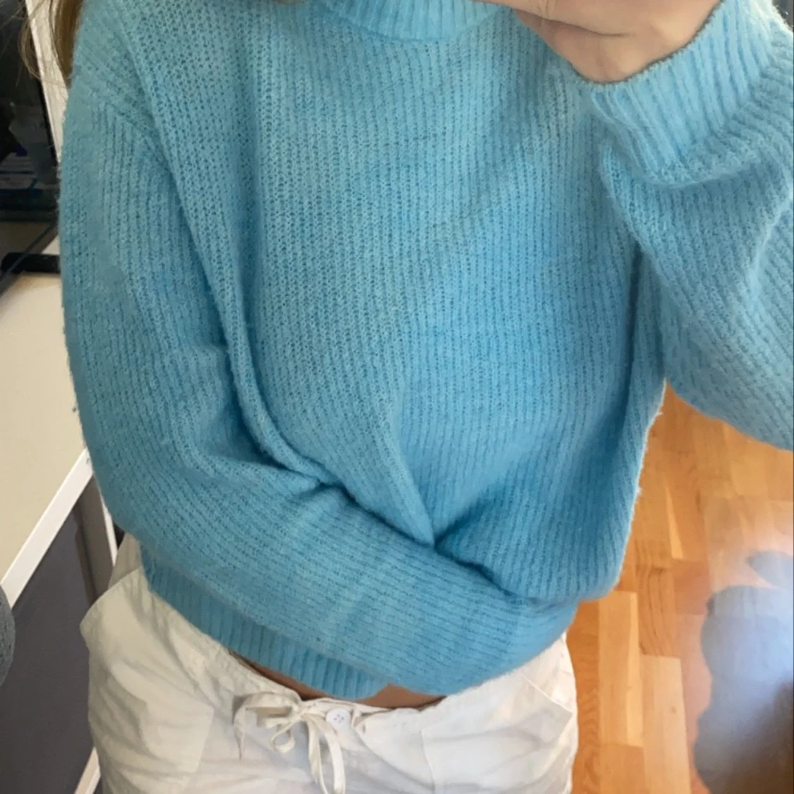 Blå stickad tröja - 91