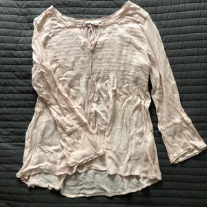 Blus, storlek M - Fin