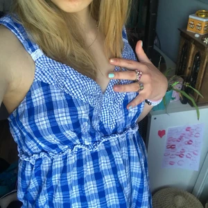 Bondelid topp (intresse koll) - Super fin topp från märket bondelid💖 i storlek L jag själv är s och passar fint på mig🙈 KOM MED PRIS FÖRSLAG !!