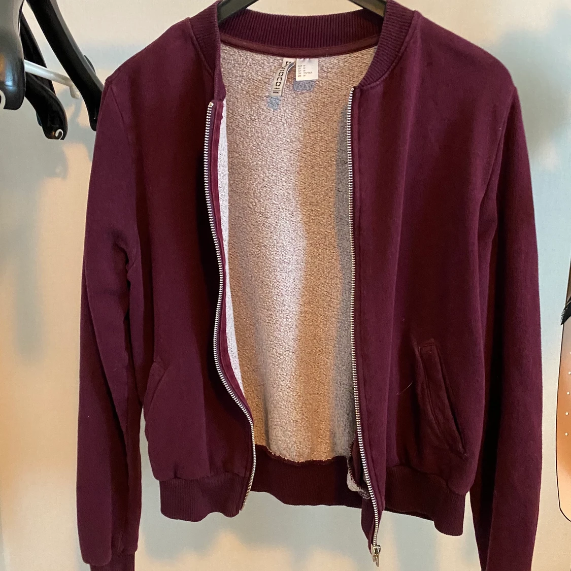 Röd varm jacka  - 91