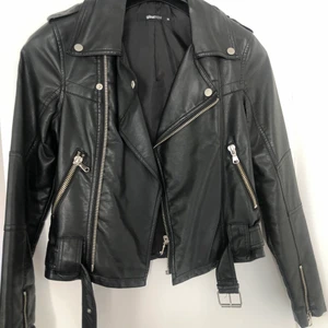 Biker jacka  - Biker jacka strl 36 (liten i storlek)