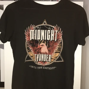 t-shirt size S - Bra stick, har använts några gånger.