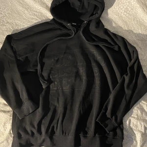 hoodie  - hoodie från bikbok🤍bra skick