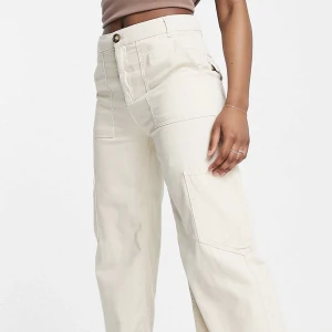 Sökes - Söker cargo pants från Pull&bear i s 