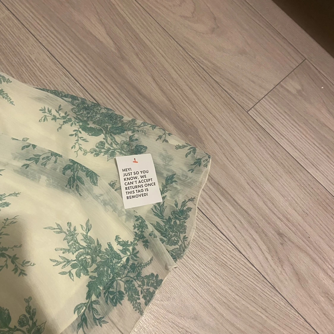 Blommig sommarklänning  - 91