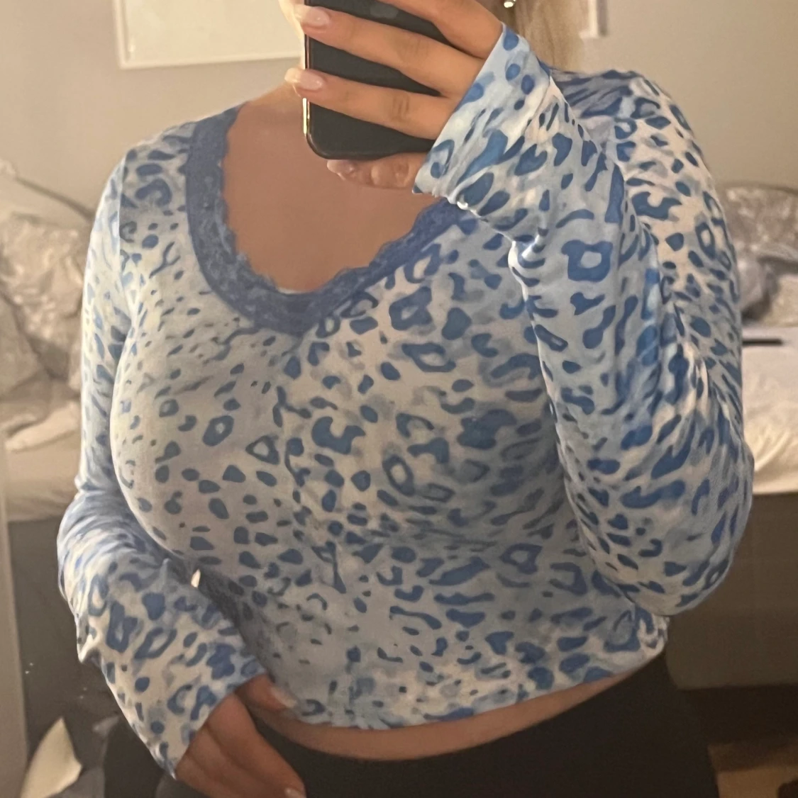 Blå leopardmönstrad topp - 90