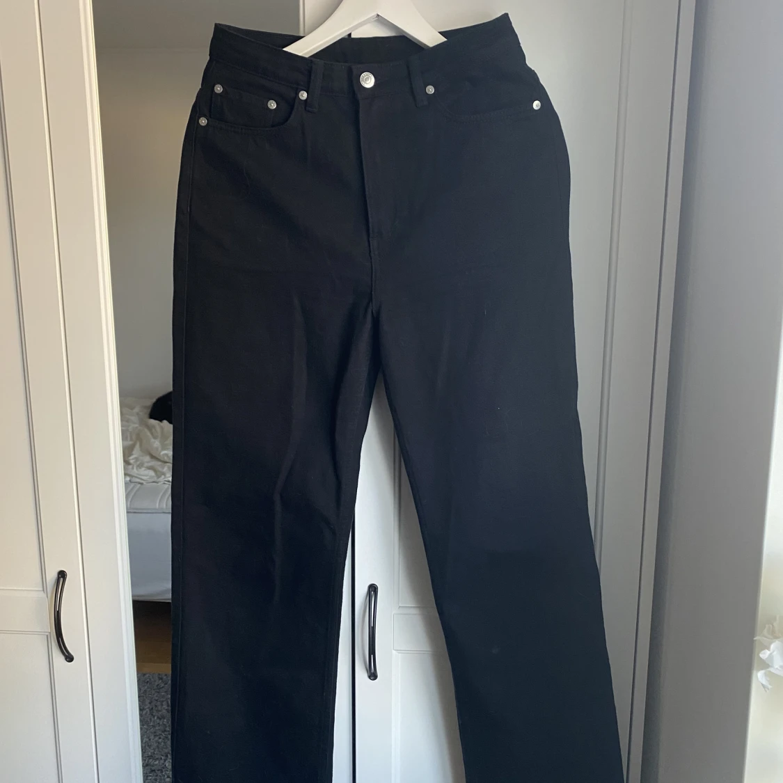 Weekday Rowe Extra High Straight Jeans  - 90