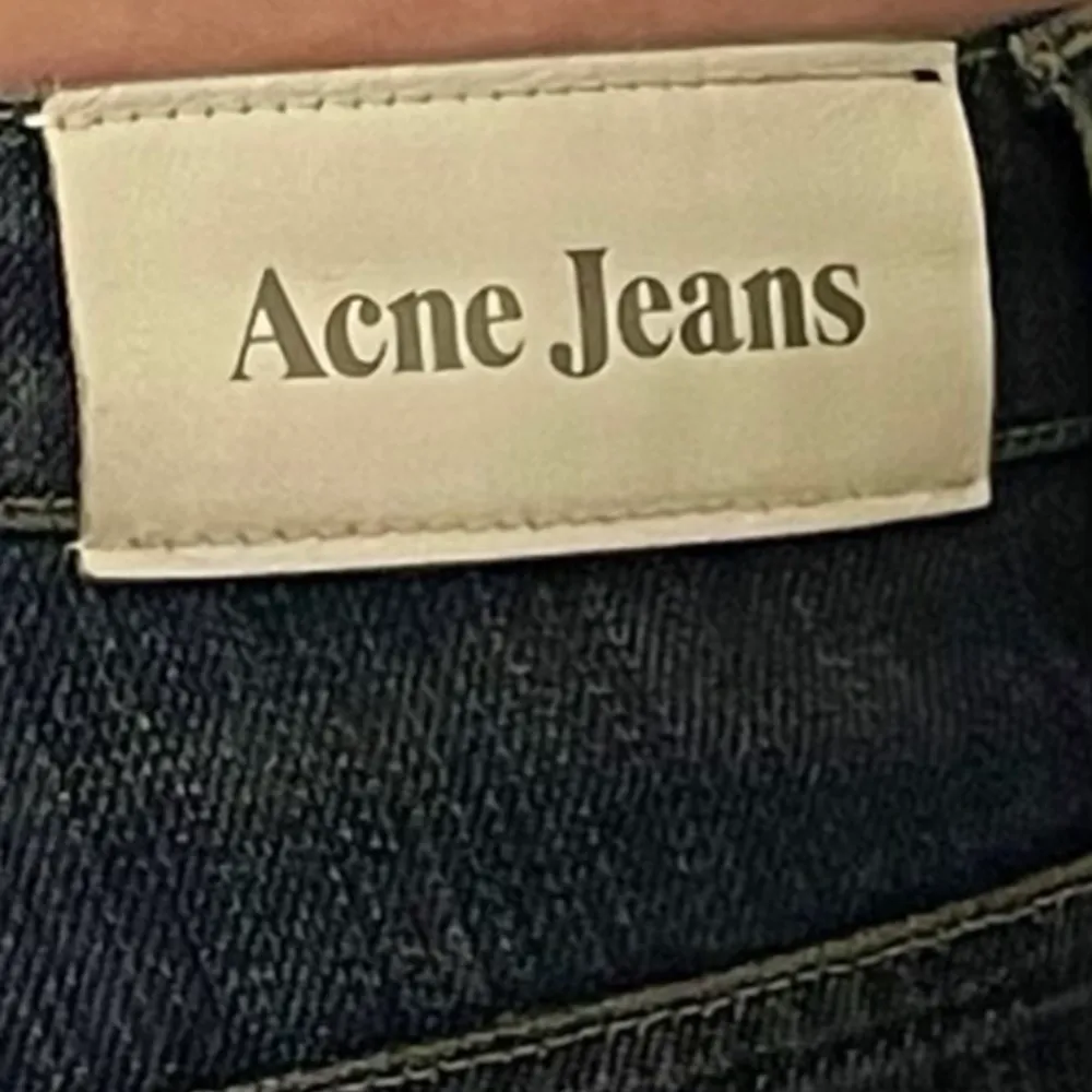 Lågmidjade raka jeans från Acne i stlk W30 L34🤍. Jeans & Byxor.