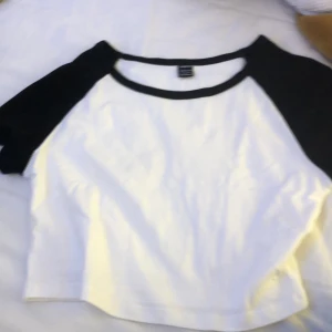 Fin tröja  - Passar inte längre.