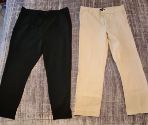 2 byxor - Aldrig använda. Storlek large. 100 styck. 