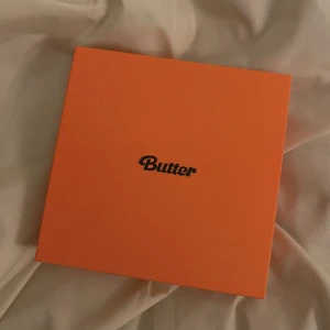 Bts Album - Allt ingår förutom klistermärken!  För mer information skriv privat!!