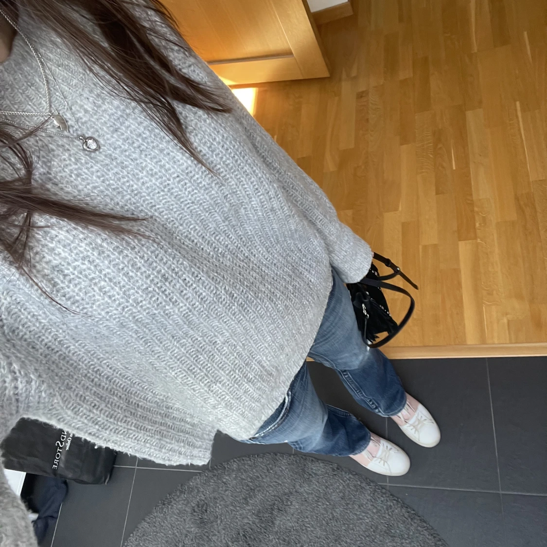 Grå stickad tröja  - 90