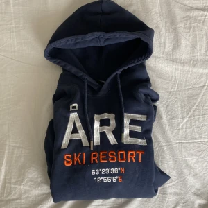 Åre tröja - Säljer min Åre tröja som är jätte skön och varm när man åker skidor. Jätte bra kvalite. Inte använda så mycket 