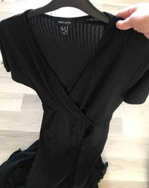 Jumpsuit - Jumpsuit med breda kortare ben  40