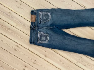 Dolce&Gabbana jeans  - Cute low waist jeans, with detailed back pockets. Very cosy to wear