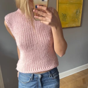 Stickad väst - Storlek M