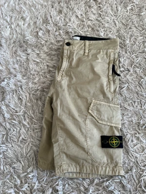 Shorts  - Stone island chinos shorts  Strl 156