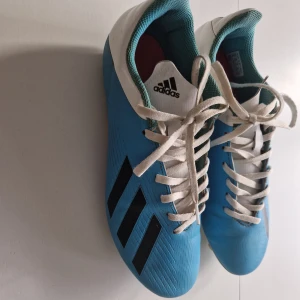 Fotbollskor - Fotbollsskor i använt skick, 