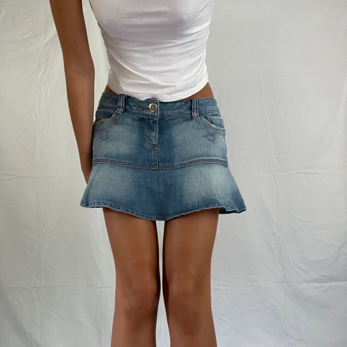 Lågmidjade jeanskjol - 91