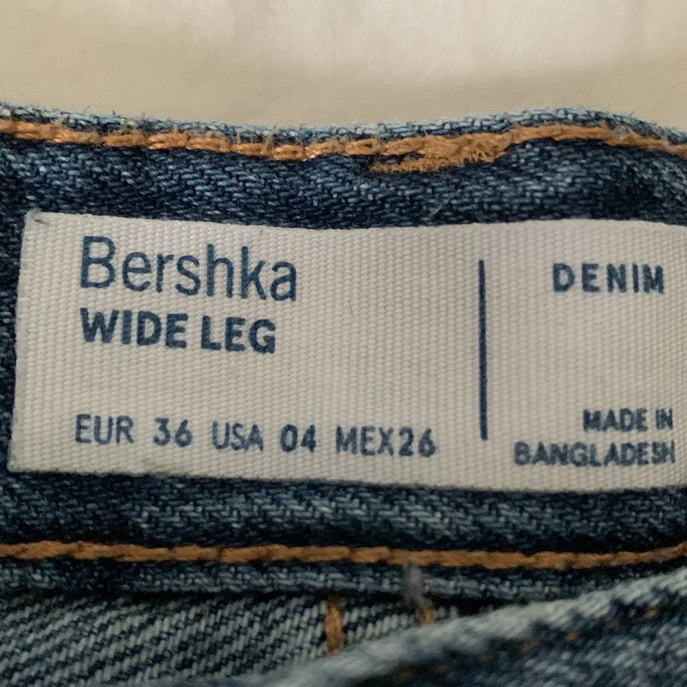 Jeans från Bershka Köparen står för frakten . Jeans & Byxor.