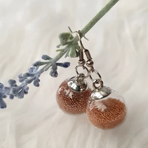 Örhängen - Örhängen  35kr/par