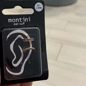 Fake Örhängen - Fake Örhängen från ur&penn. Obs de är öppnade men ej använda!