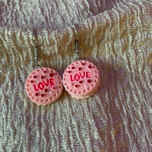 Örhängen  - Fina tårtörhängen i rosa, Inte nickelfria, 10kr + 13kr frakt